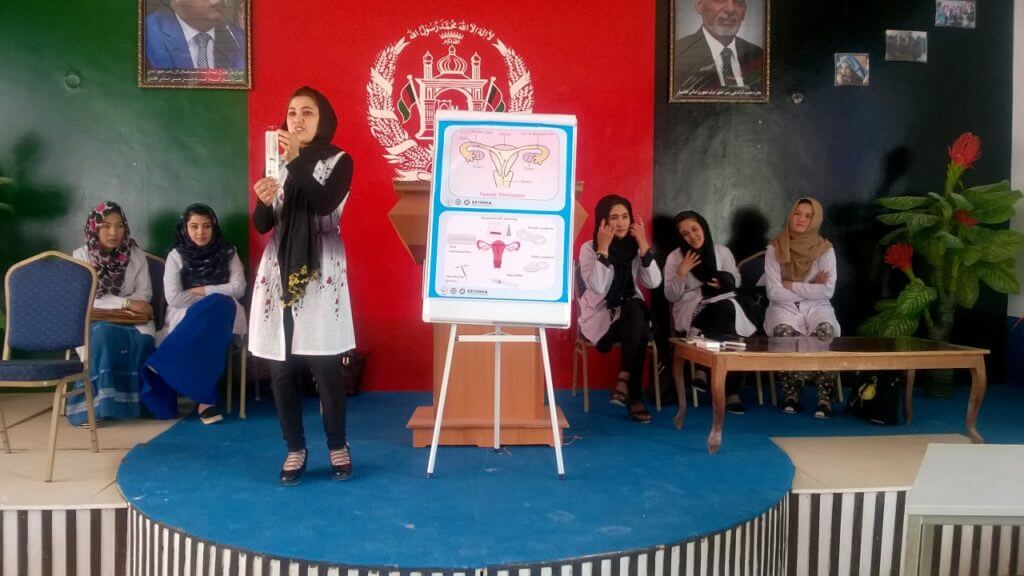 Mondo Afganistan Pereplaneerimise loeng Youldoz koolis