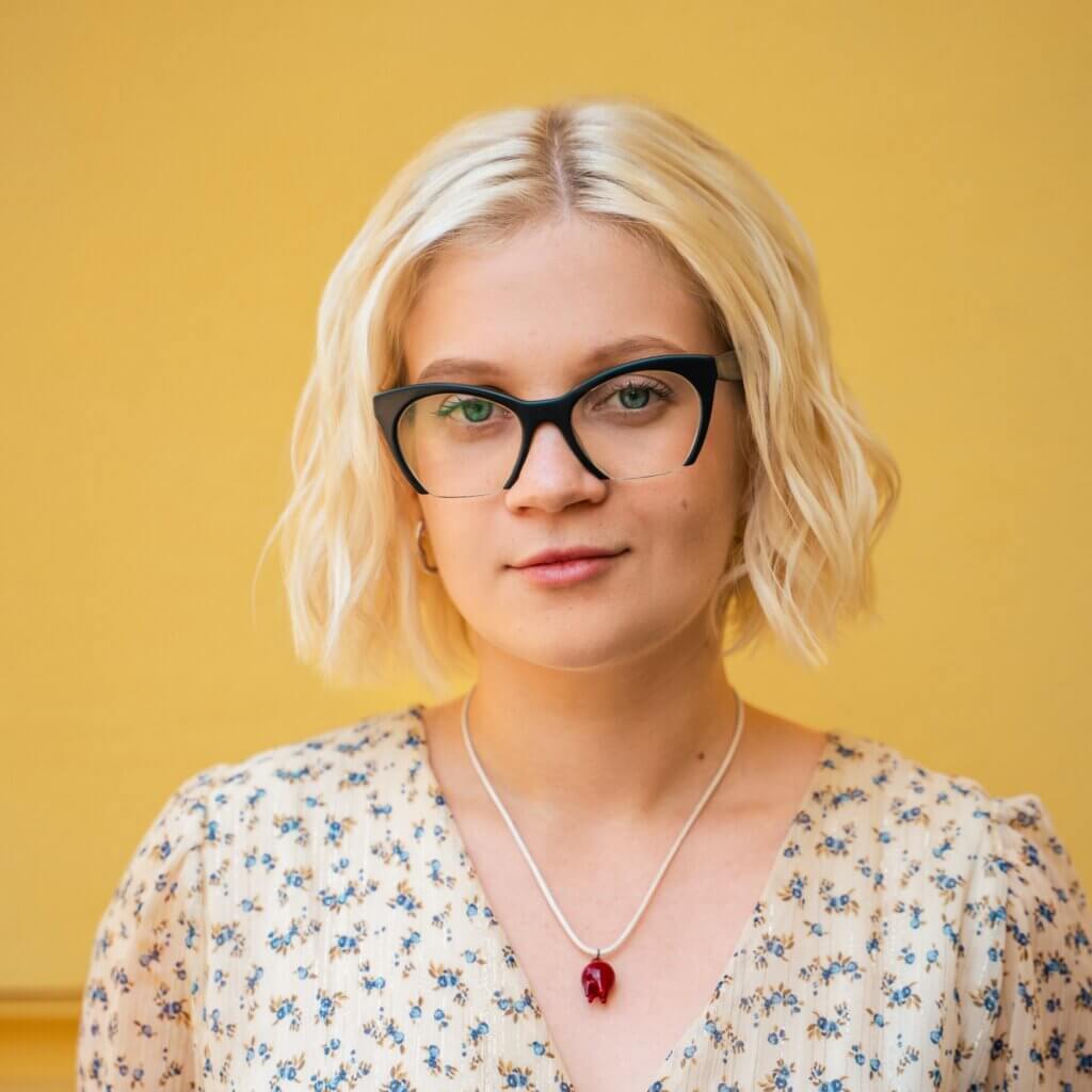 Oleksandra's portrait photo